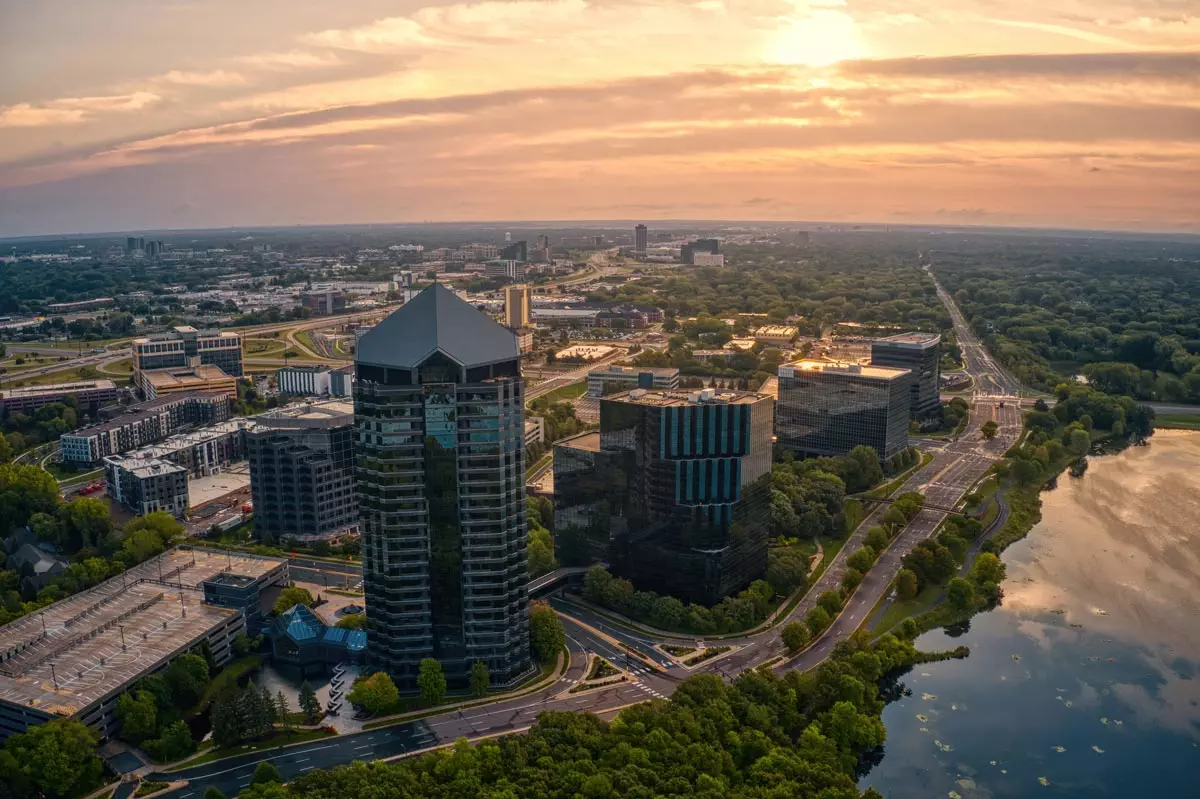 Edina, MN